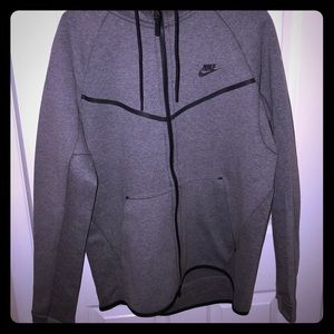 Brand New Men’s Nike Tech Tracksuit